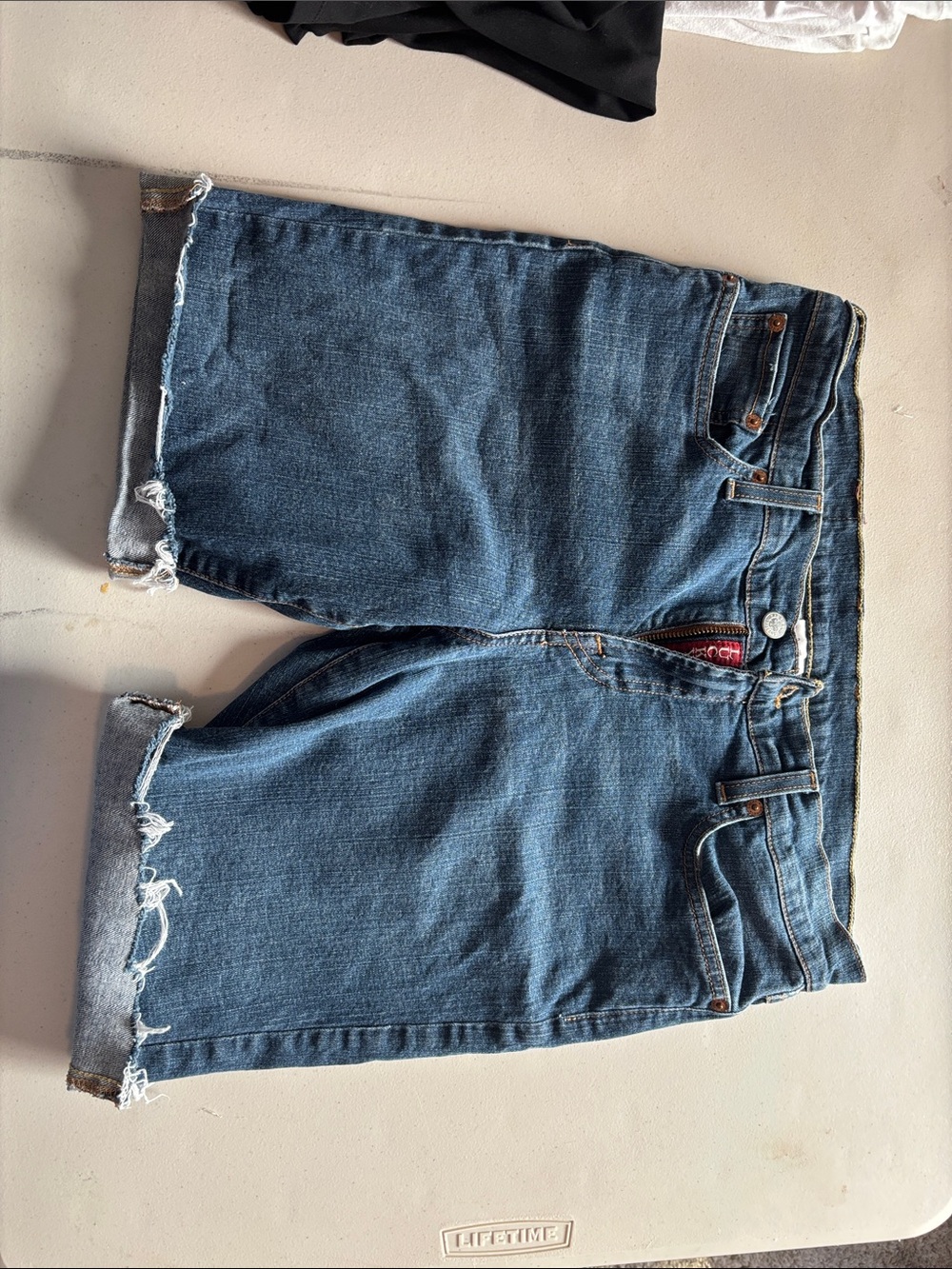 Lucky Brand Blue Relaxed Denim Shorts with Red Patch - Picture 2 of 3